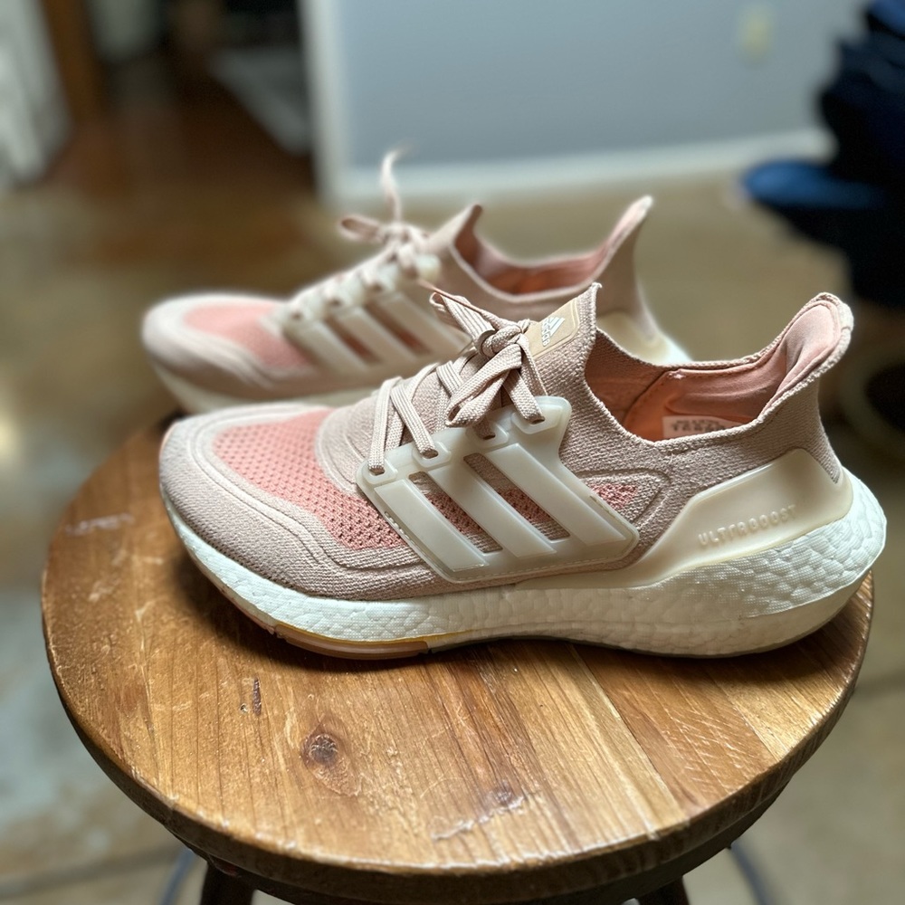 Adidas UltraBoost 21